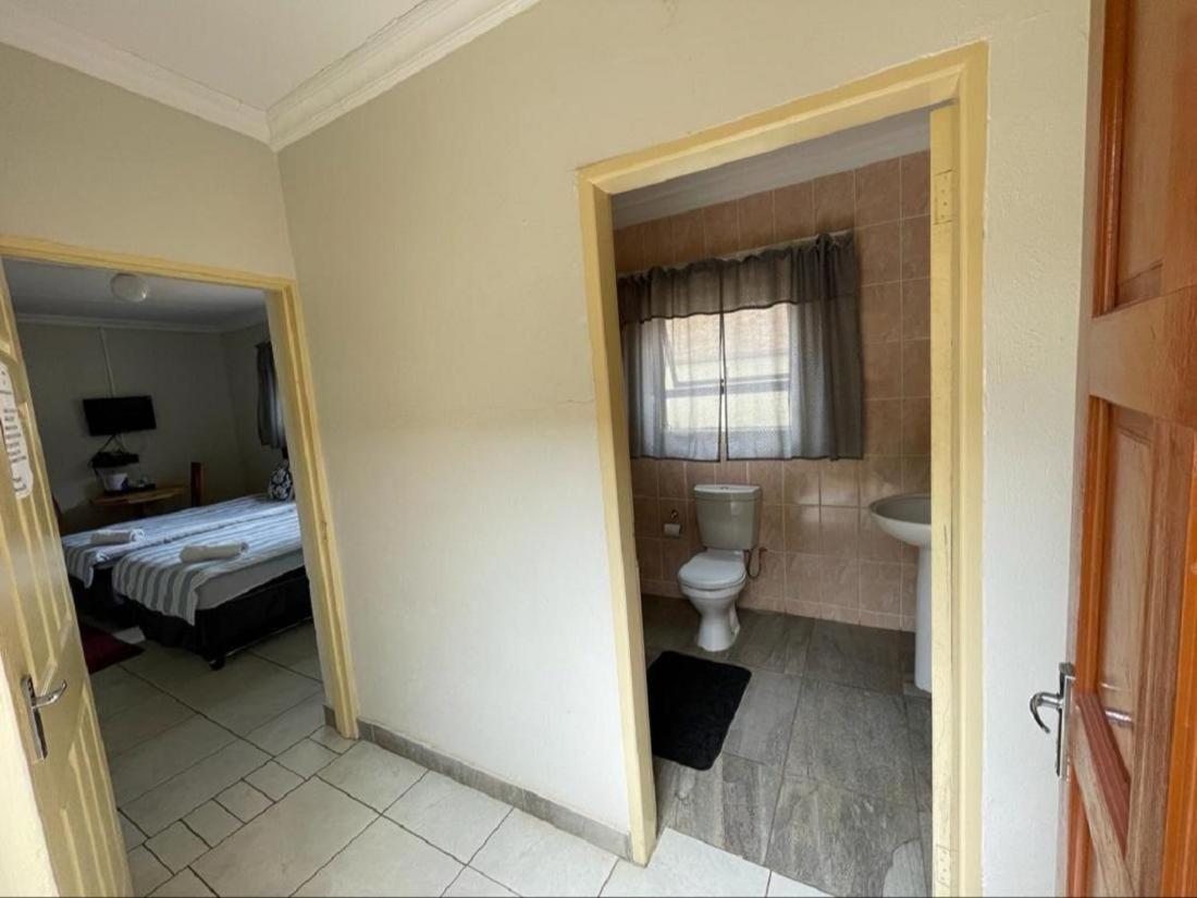 Khutsong Guests House Burgersfort Exterior photo